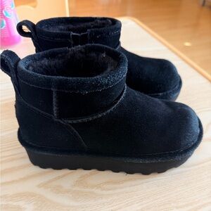 Girls platform bearpaw ankle boots